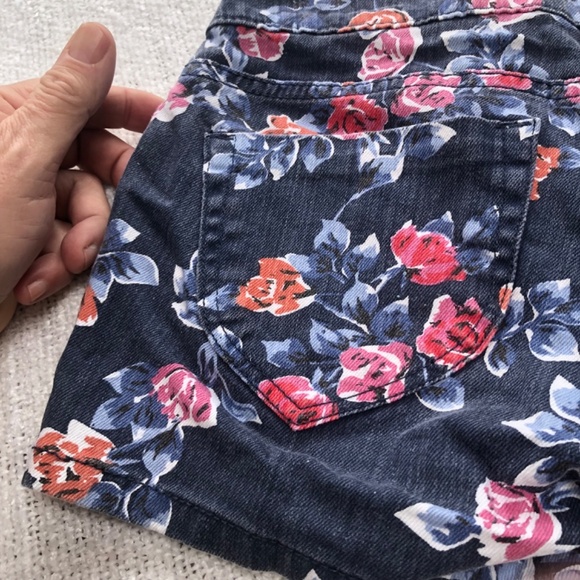 Vintage size 26 Brody flowery short shorts by bootlegger. - Picture 6 of 6